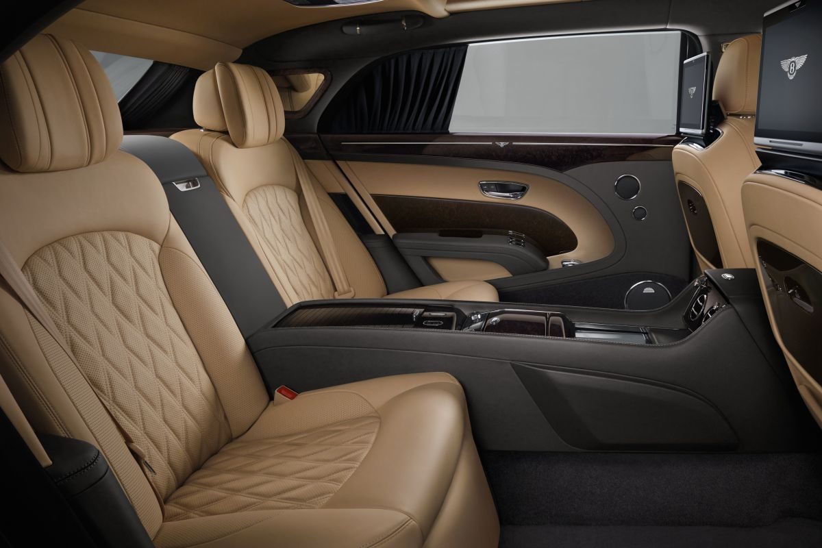 Bentley Mulsanne · Altın — görsel 5