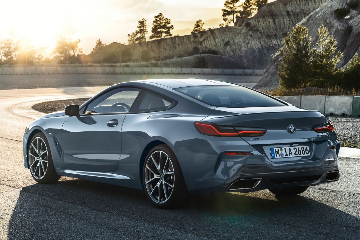 BMW 8 Serisi Coupé · Gri — görsel 2