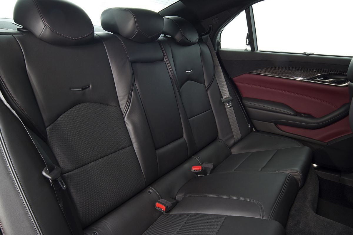 Cadillac CTS · Silver — image 5